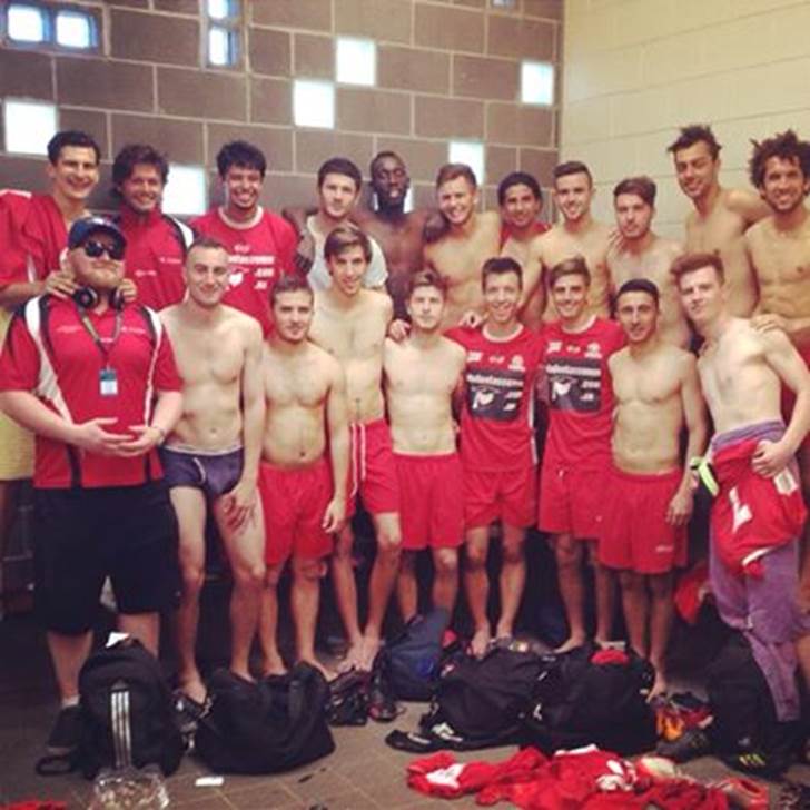 What a week at sydney with some of the best blokes I have ever been a part of, the friendships and brotherhood created over the last few weeks is amazing. Something really special. Thanks to you all, made some memories I'll never forget. God bless you all! #hoofit #serious #bitofchatter #thatsstiff #canya #gotitonastring #WHATATEAM #boyoboywowe #youareawanker #comeonyougirlsinred #gallanteffort #teamchemistry99 
#idunbelieveit